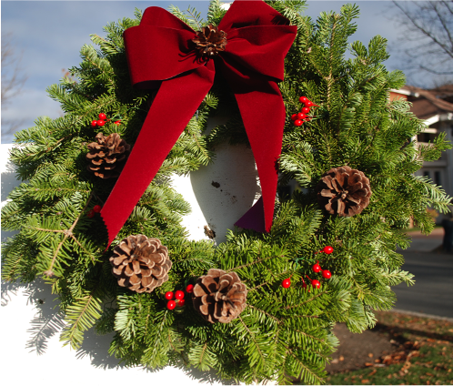 Small Christmas Wreath with Bow, Cones and Berries (18'')